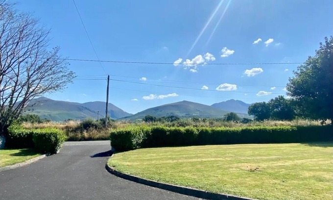Beaufort Cottage | Mountain Views on the Ring of Kerry