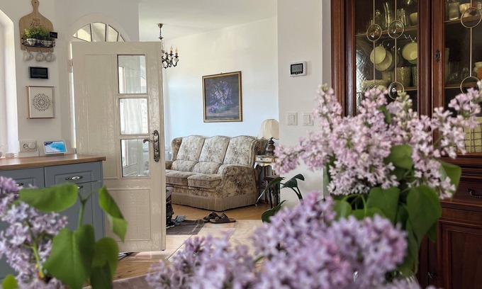 Varfurile House | Mystic Twistic – A Hidden Countryside Gem Surrounded by Hills & Orchards