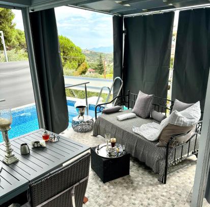 Palaio Tsifliki House | Mythos Villa Palio, private pool and outdoorkitchen open 01 08 - 15 09!
