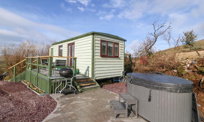 Rhyd-y-clafdy House | Nŷth Y Bioden Magpie's Nest