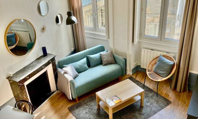 Besancon Old Town Apartment | -n°26- Studio Calme et Lumineux Cœur de Ville
