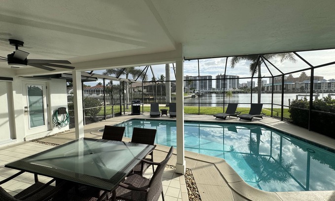 Connors House | Naples Fl. Vanderbilt Beach Waterfront- Magnificent Vanderbilt Bay!