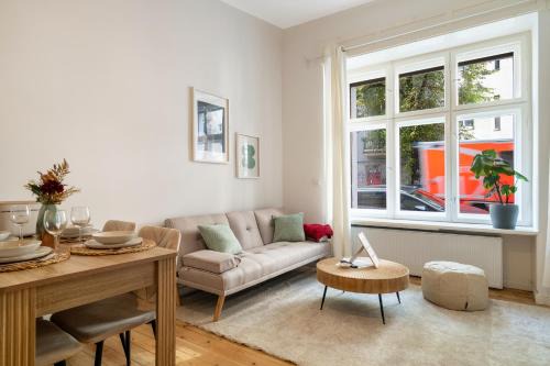 Neukoelln Apartment | Neukölln Vibes Tiny and Trendy