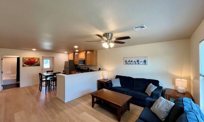 Thackerville House | NEW! 2 King Beds, Clean, Close to Casinos Safe and Quiet!
