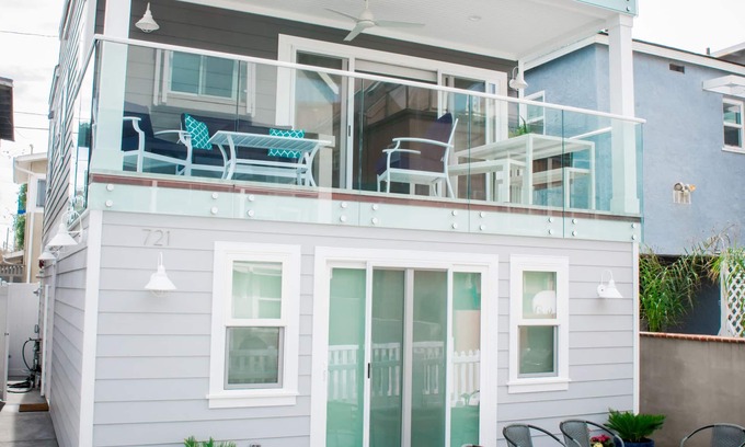 Mission Beach House | NEW 2019- Steps to Ocean- best location in N. Mission Beach- 3bd/3ba