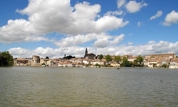 Castelnaudary Apartment | NEW APARTMENT NEAR CANAL DU MIDI AND TOWN CENTER, TOTALLY SELF-CONTAINED