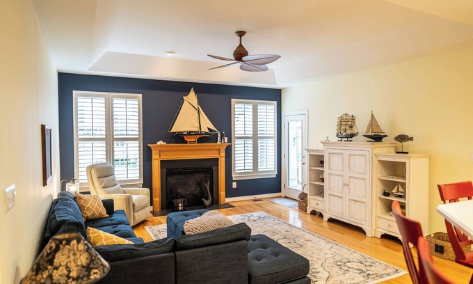 Villages of Five Points House | New Listing Coastal Beauty-Bike to Beach