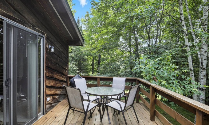 Phelps Cabin | NEW! The Treehouse Lakes & Trails Cabin