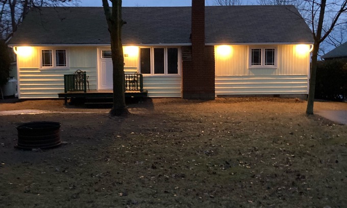 Long Point House | Newly renovated cozy cottage at Long Point!