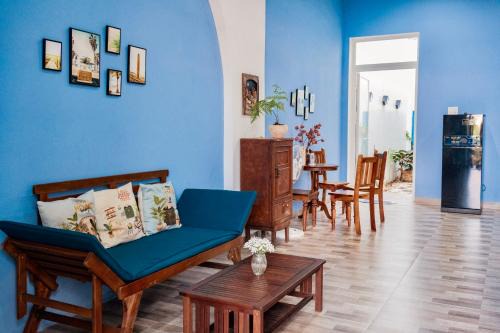 Tay Ninh House | Nguyên căn Lazánia homestay ở Bình Minh Tây Ninh