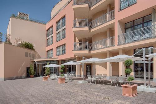 Lecco Hotel | NH Lecco Pontevecchio