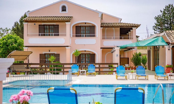 Sidari Hotel | Nikos Pool Apartments - Ground Floor