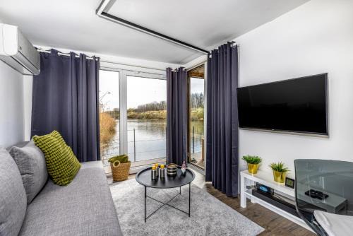 Petrovaradin Boat Rental | no. 1