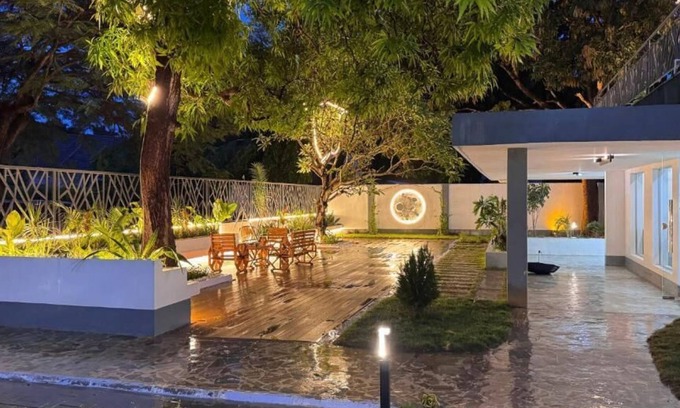 Oyster Bay Hotel | No. 33 Lodge