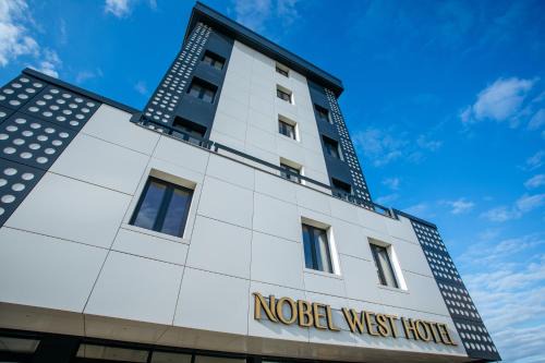 Novi Beograd Hotel | Nobel West Hotel