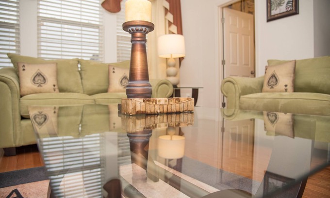 Maryland City House | Nora's Guest House- fine living by LLOYD SUITES