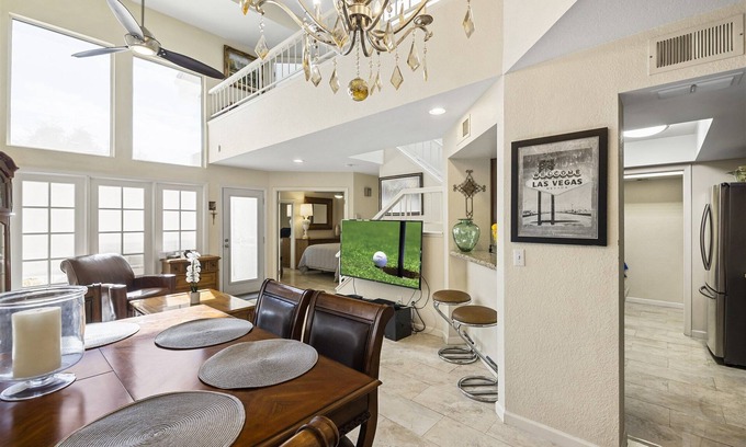 Quail Hill House | North Phx Upscale Townhome, Patio, Pool, Near Golf