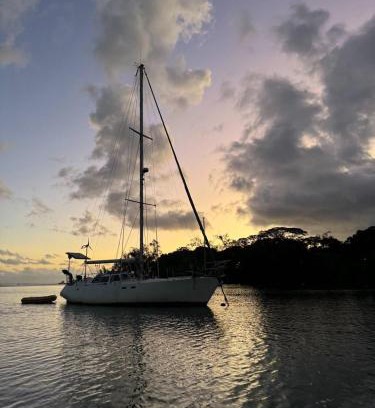 Taiarapu-Est Boat Rental | Nuit insolite sur un voilier