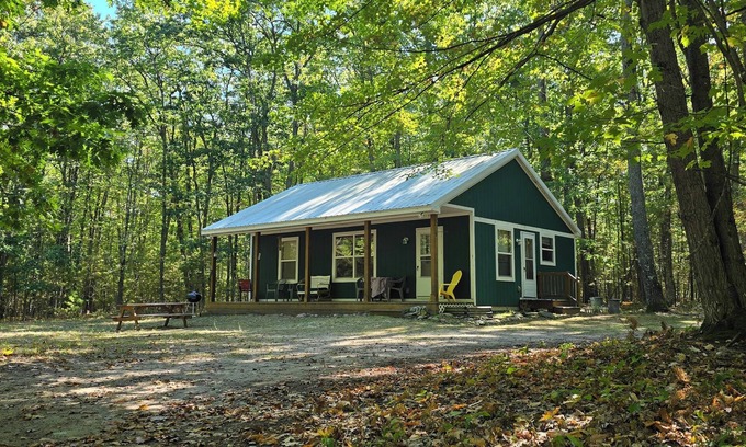 Indian River Cabin | Oak Haven Cottage Secluded & Rustic near Burt Lake Sleeps 6