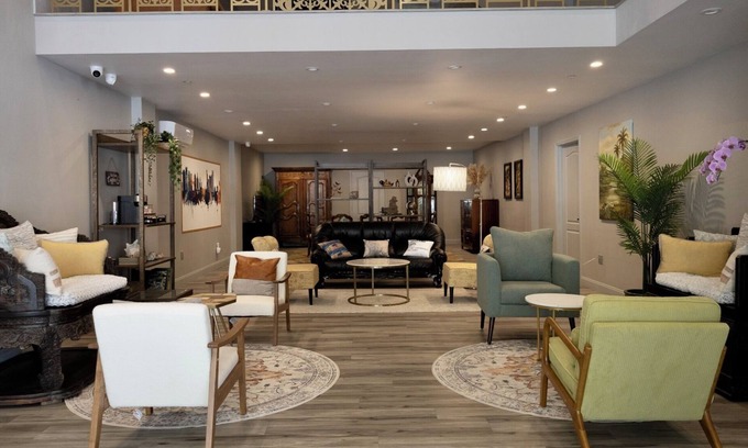 Downtown Oakland Hotel | Oaktown Roost