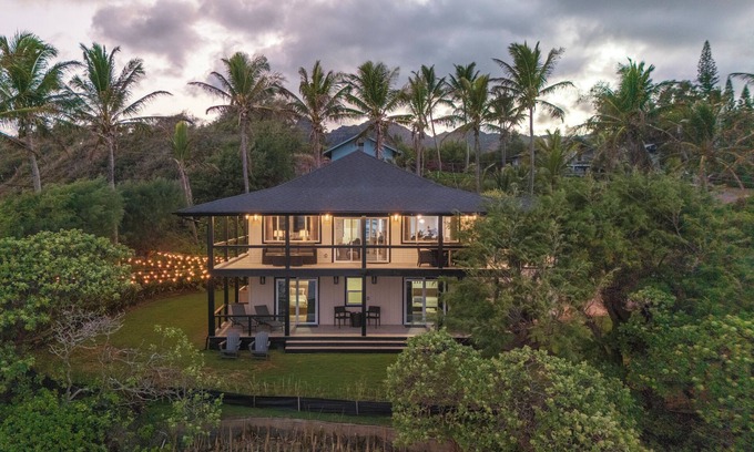Anahola House | Ocean Front 3-bedroom house in phenomenal Anahola with WiFi