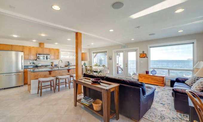 Birch Bay Cottage | Ocean Views & Beach Access at Cottage on Birch Bay