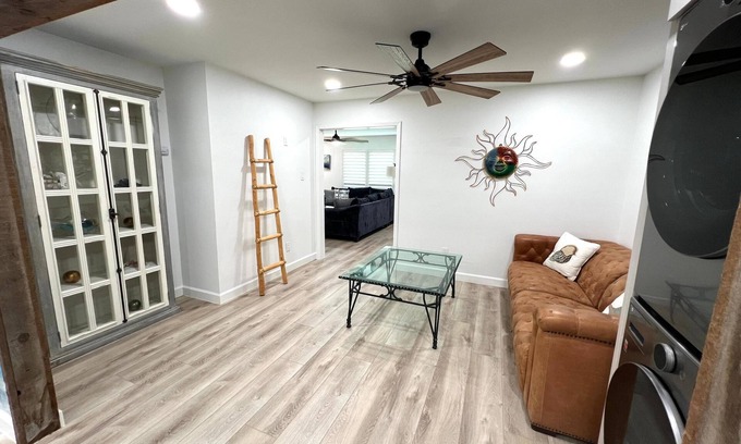 Del Mar House | Oceanfront Comfort Unit#1