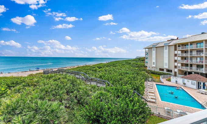 Stuart Condo | Oceanfront Condo with Panoramic Ocean Views on S. Hutchinson Island/Stuartn