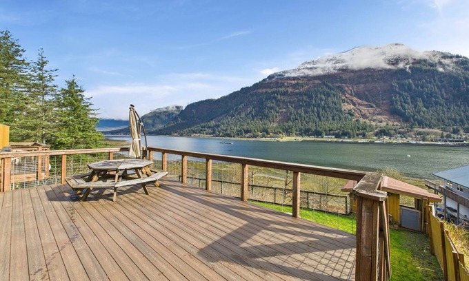 West Juneau Apartment | Oceanfront Fire Pit, Decks, Large Yard, Views!