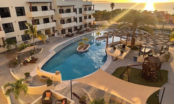 La Ventana Condo | Oceanview Penthouse within walking distance of great kiteboarding beaches