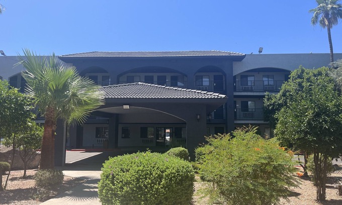 North Mountain Hotel | Ocotillo Apartments & Hotel