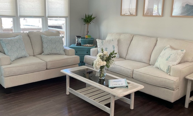 Tranquil Harbour House | Off The Hook-renovated dog friendly listing!