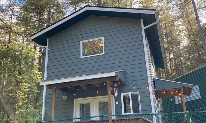 West Juneau Cottage | Old Forest Cottage on Douglas Island. Five-minute drive to downtown Juneau!