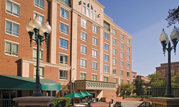 Old Town West Resort | Old Town Alexandria Vacation Resort!
