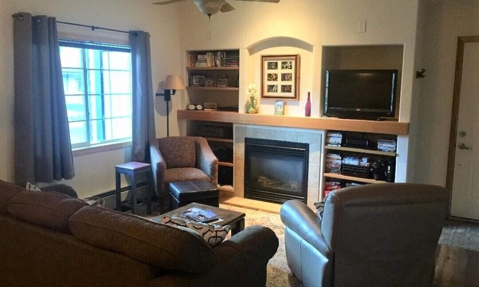 Steamboat Springs Condo | On the mountain with Heated garage