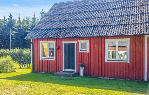 Roke House | One-Bedroom Holiday Home In Roke