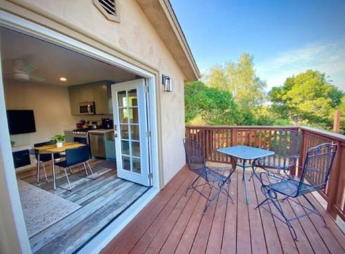 Lincoln Acres House | One bedroom retreat full kitchen/laundry 1GB Wi-Fi
