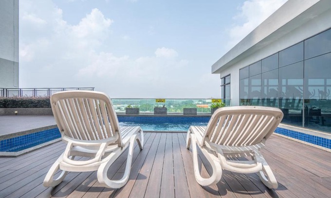 Kempas Apartment | OYO Home 89458 Amazing 2br D'summit Residence
