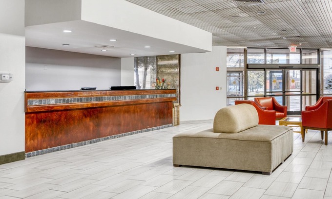 Burlington Hotel | OYO Hotel Burlington South