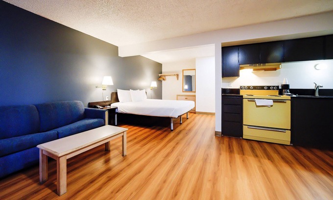 Hermiston Hotel | OYO Hotel Hermiston OR, Downtown