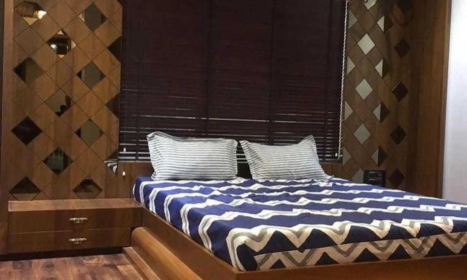 Gurugram Hotel | OYO Hotel Rajeshwari