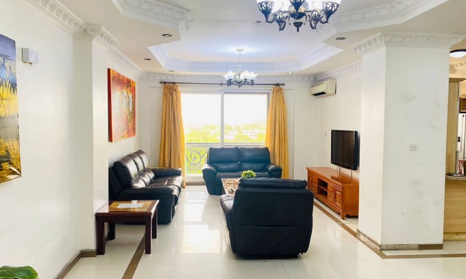 Oyster Bay Apartment | Oysterbay 2-Bedroom near the Ocean- Free Wi-Fi