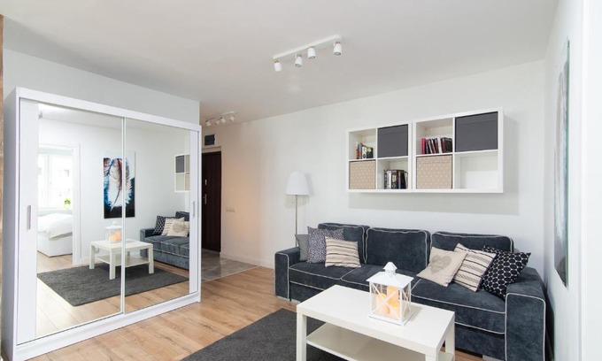 Mirow Apartment | Pańska Residence