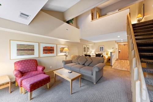 Olympic Valley Apartment | Palisades Tahoe Lodge Rentals Studio Loft #334