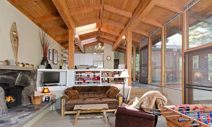 Olympic Valley Cabin | Palisades Tahoe/Olympic Valley- 3 BDR Magical Creekside Cabin with Hot Tub