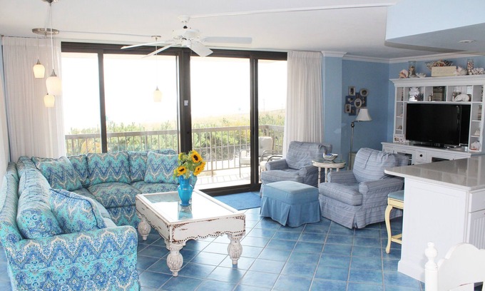 Bethany Beach Condo | Panoramic Oceanfront. Beautiful Five Star. The perfect summer vacation.