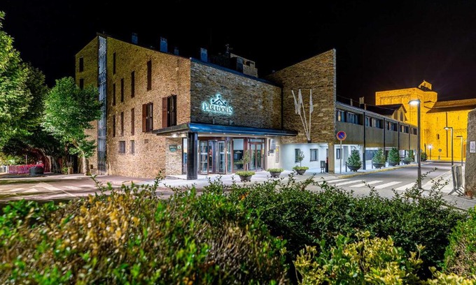 Seu de Urgell Hotel | Parador De La Seu D'urgell