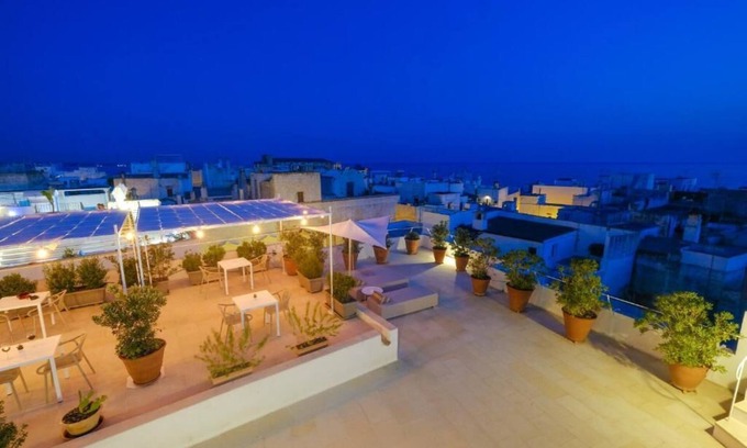 Gallipoli Historic Center Hotel | Pascaraymondo Suite Palace
