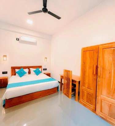 Pottuvil Division 2 Hotel | Peak Bay Resort