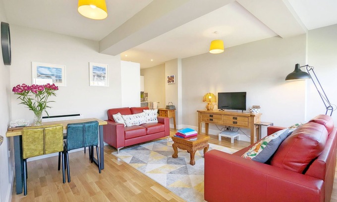 East Wittering Cottage | Pebblestone - a flat that sleeps 4 guests in 2 bedrooms